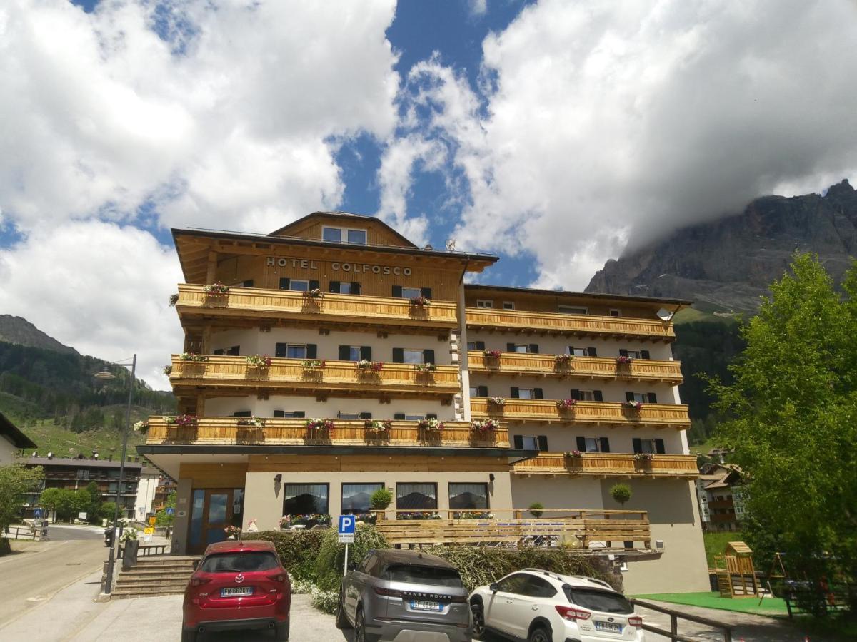 Hotel Colfosco San Martino Di Castrozza Bagian luar foto