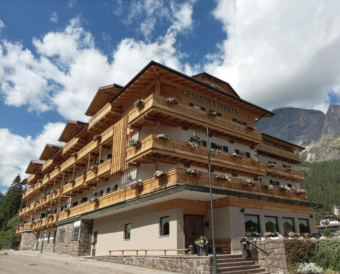 Hotel Colfosco San Martino Di Castrozza Bagian luar foto