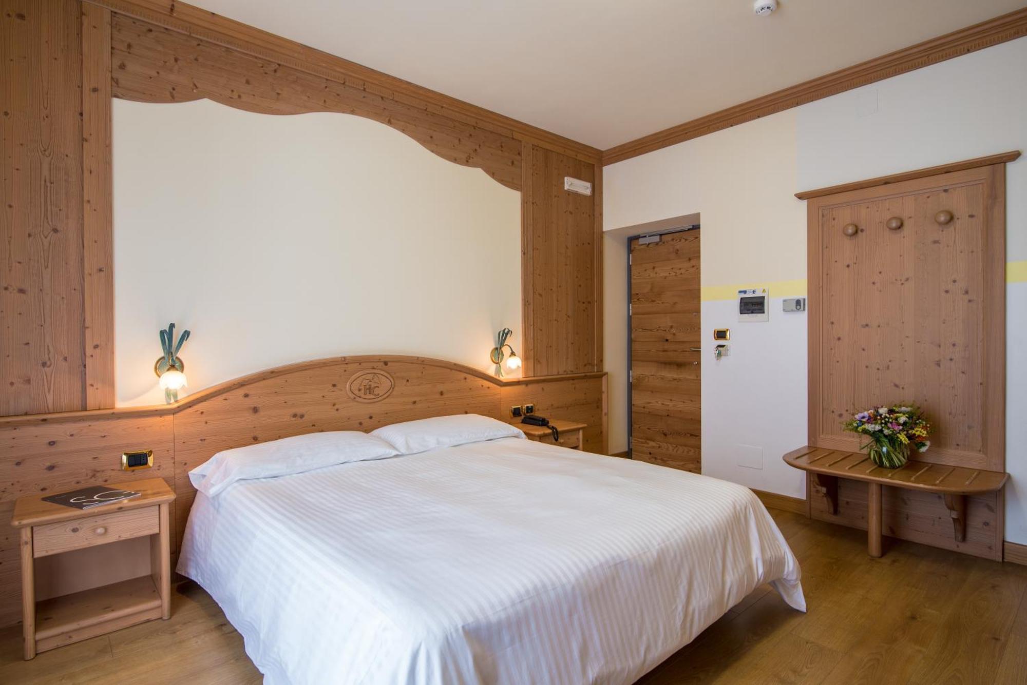 Hotel Colfosco San Martino Di Castrozza Ruang foto
