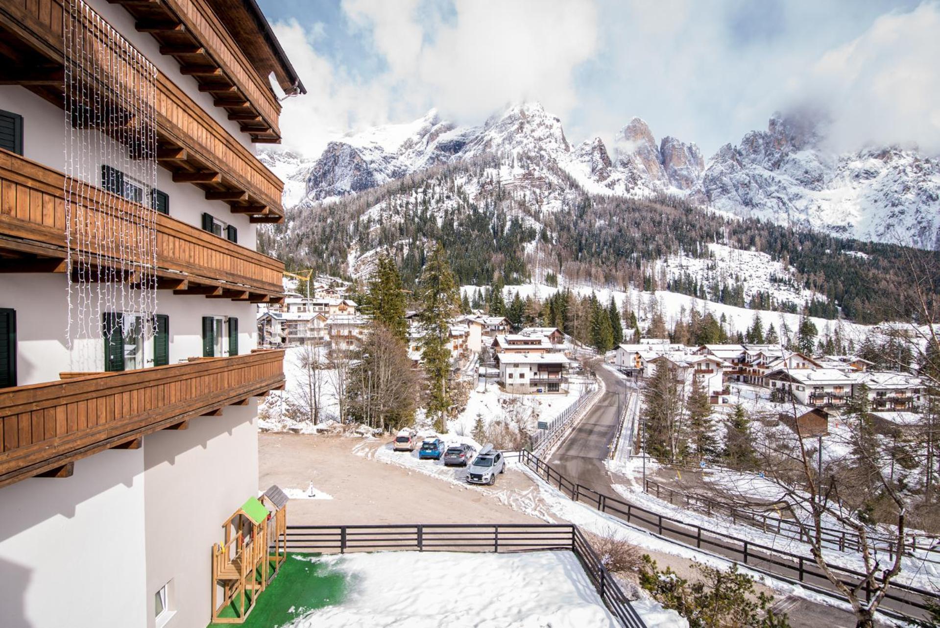 Hotel Colfosco San Martino Di Castrozza Bagian luar foto