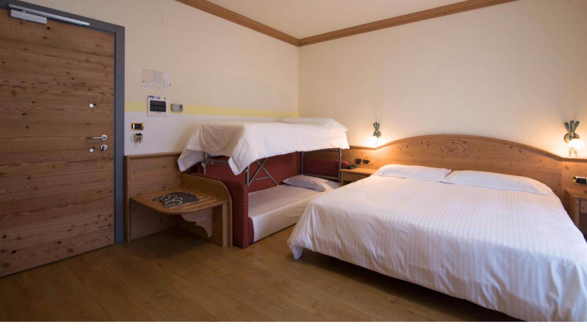 Hotel Colfosco San Martino Di Castrozza Bagian luar foto
