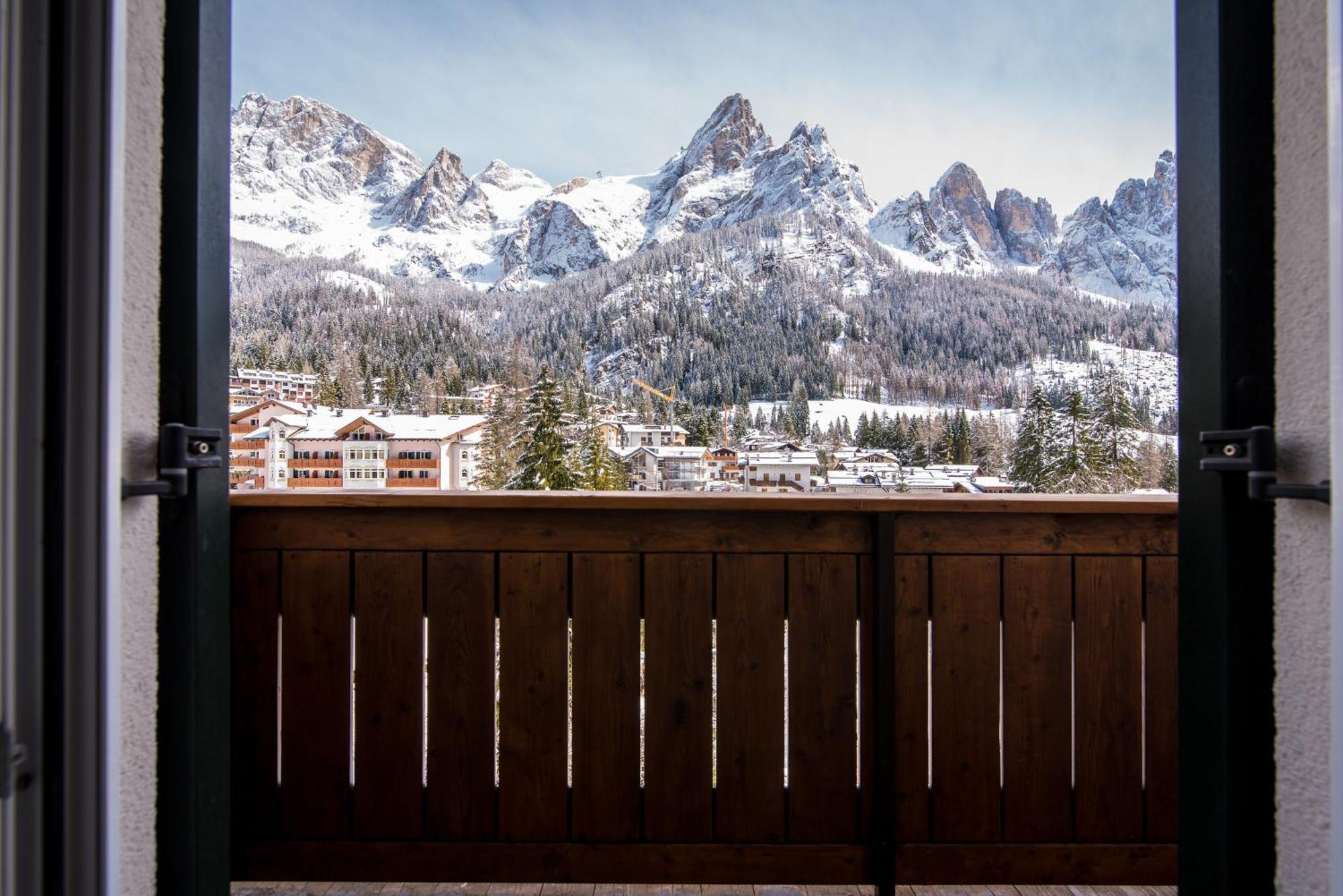 Hotel Colfosco San Martino Di Castrozza Bagian luar foto